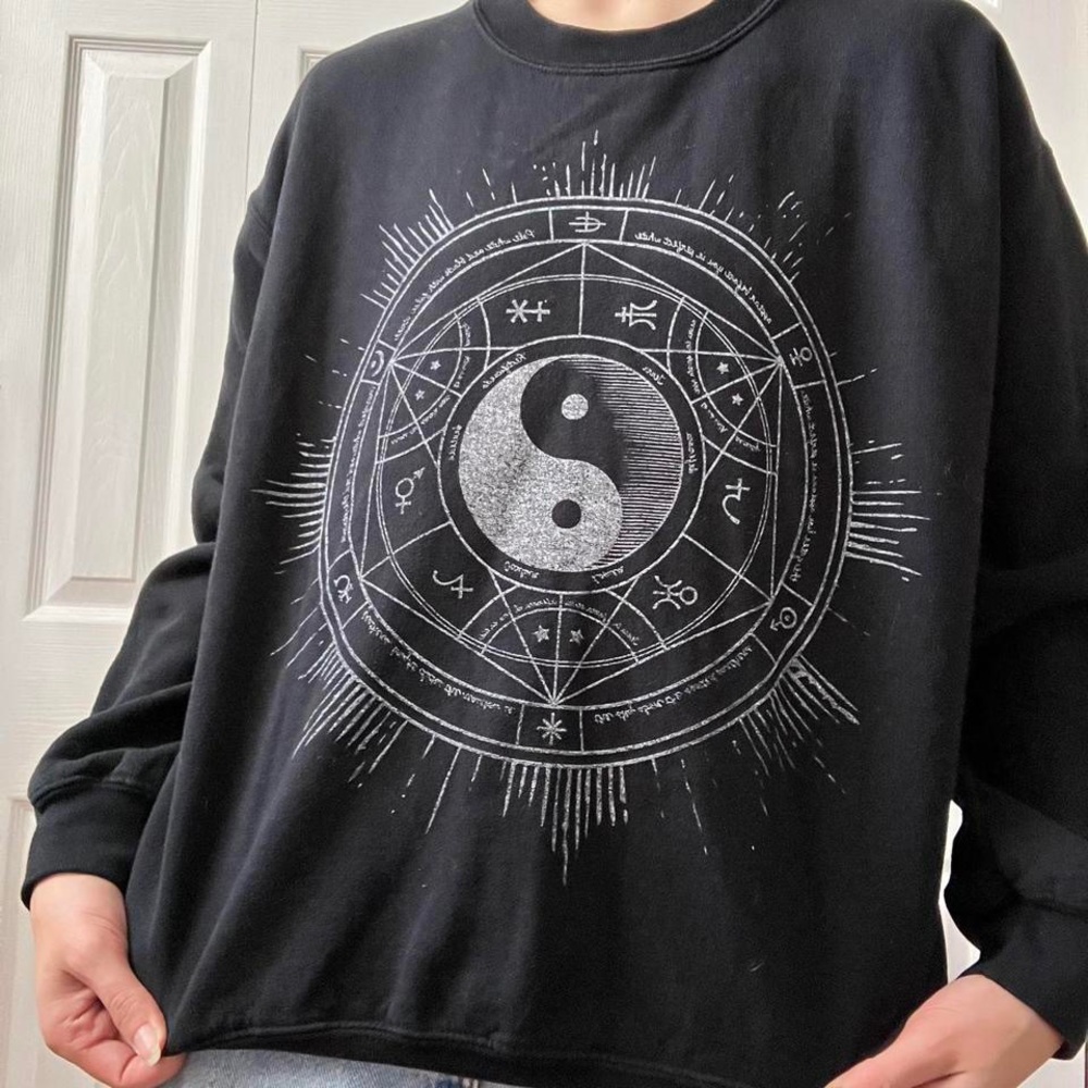 Yin and Yang graphic crewneck sweatshirt